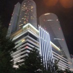 名古屋マリオットアソシアホテル外観。左側のタワーの 44 階に泊まりました。